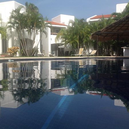 Bed and Breakfast Casa Pili Плайя-дель-Кармен Екстер'єр фото